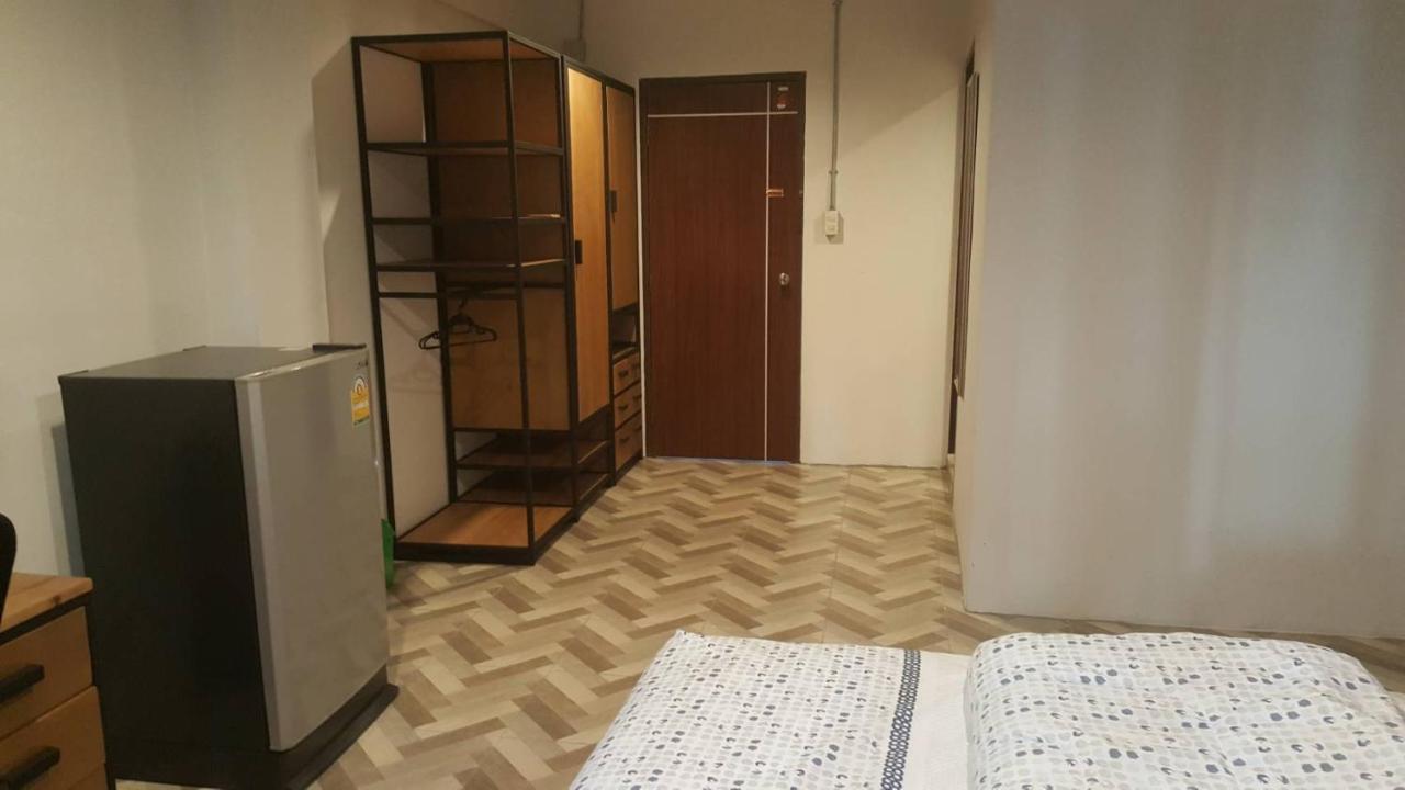 Отель Js Mansion Бангкок Экстерьер фото
